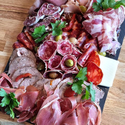 La Grande Planche Charcuterie